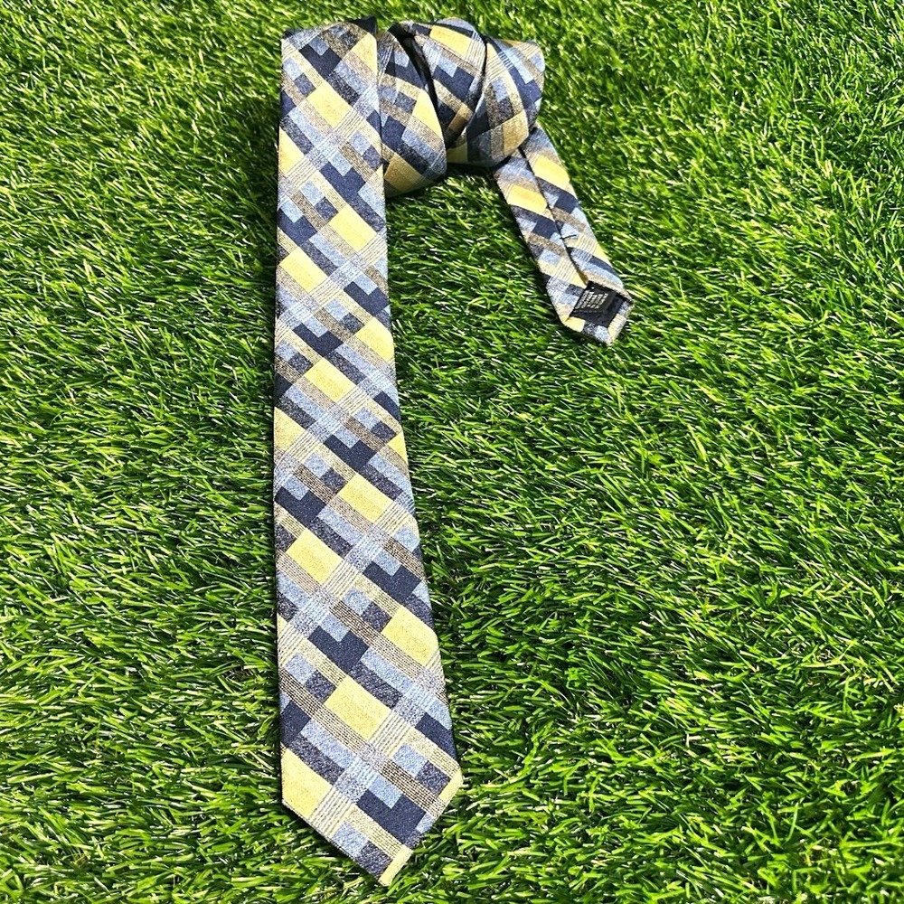 Aéropostale Men's Blue/Gold Plaid & Check Woven Silk Tie Necktie Logo